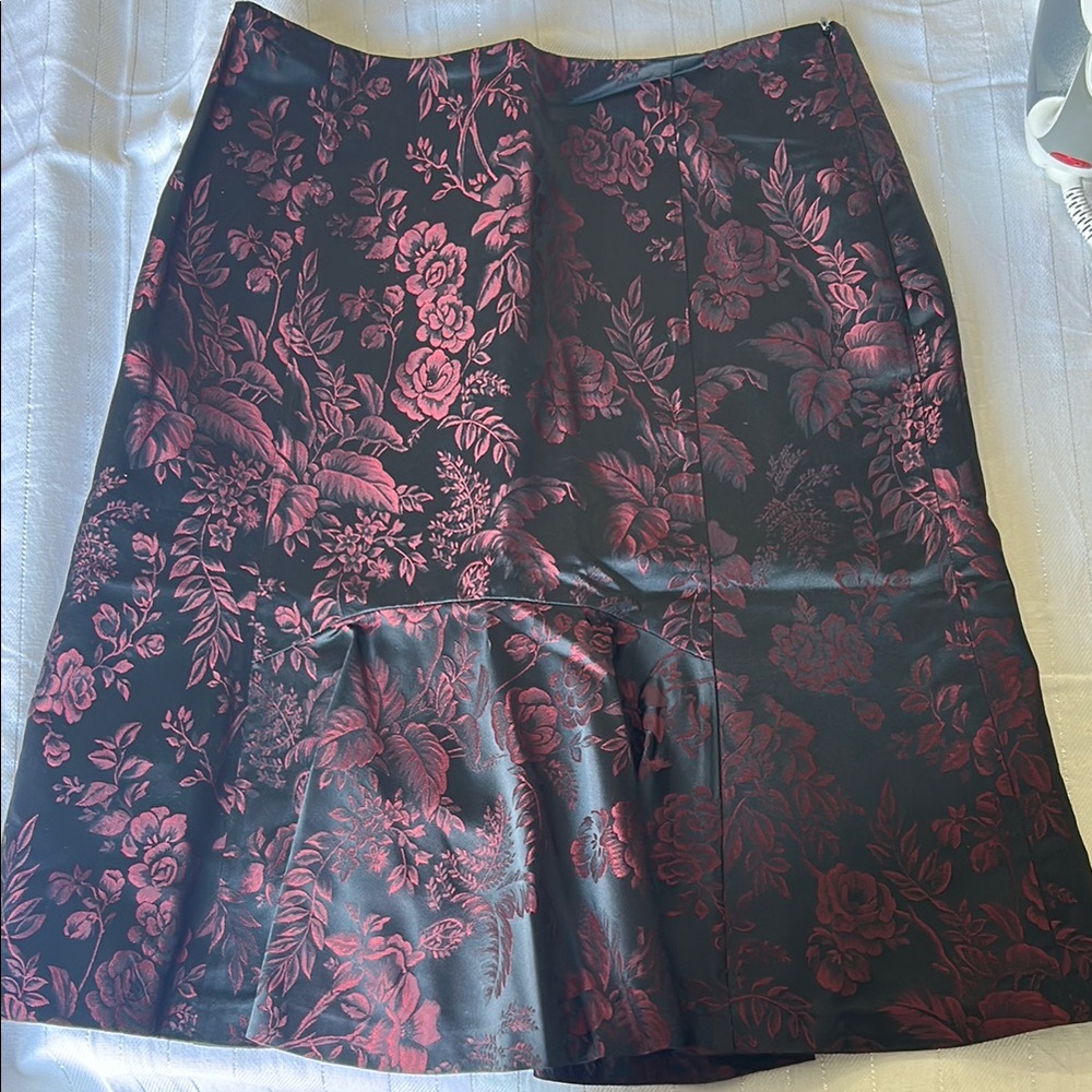 Ann Taylor Black and Red A-Line Cocktail Skirt